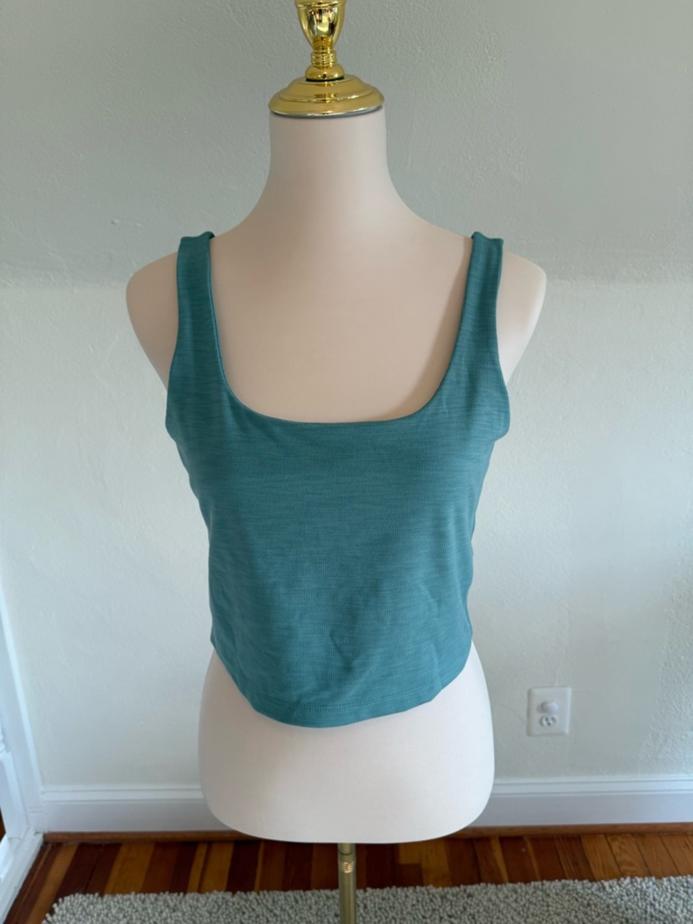 Beyond Yoga Teal Set with Cropped Tank Top - XL and Leggings - L - Picture 3 of 12